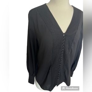T-TAHARI button-down long sleeve blouse Black XS